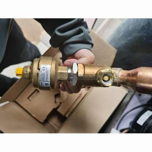 1PCS New DANFOSS ETS 250 034G2602 Expansion Valve In Box