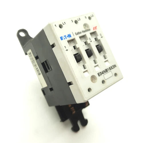 Eaton Cutler Hammer E04NB18X3N Contactor, 3-Pole 600VAC 18A *No Coil Controller*
