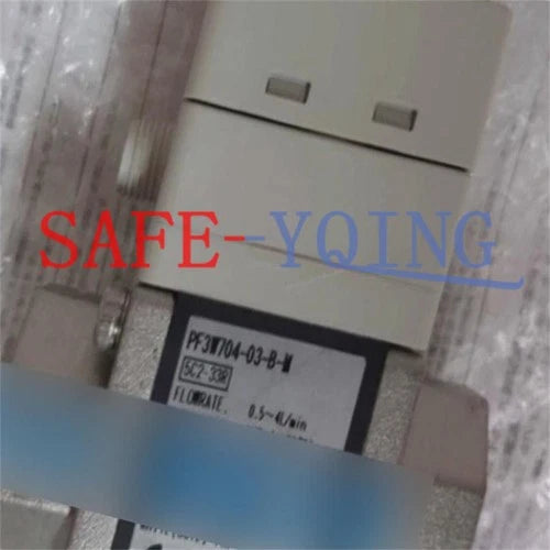 1PCS SMC Digital Water Flow Switch PF3W704-03-B-M NEW