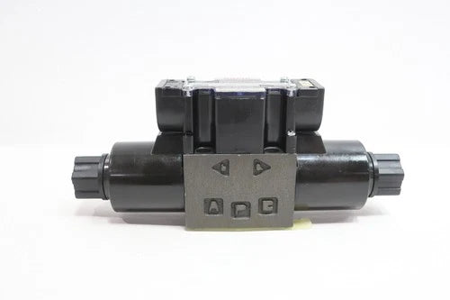 Nachi SS-G01-C7Y-R-C115-E30 Solenoid Operated Directional Control Valve