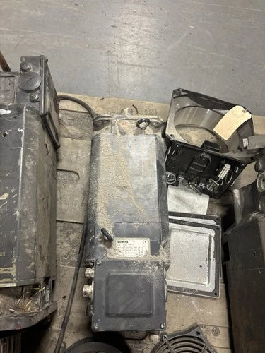SIEMENS SERVO MOTOR 1PH7107-2EG22-0BB6 13-KW USED