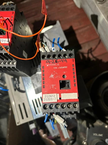 SCHNEIDER ELECTRIC TELEMECANIQUE ASiSAFEMON2  SAFETY MONITOR USED