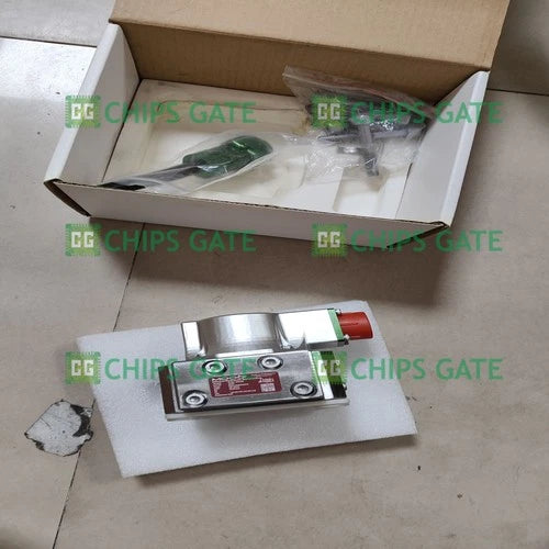 1 pe?a nova Moog G761-3008B