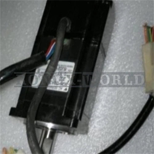 ONE Yaskawa SGM-02A3SU12 Servo Motor USED