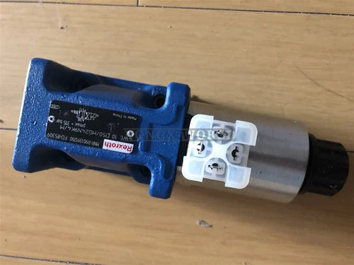 NEW 1PCS Rexroth Solenoid valve 4WE10D50/HG24N9K4/M R901391200