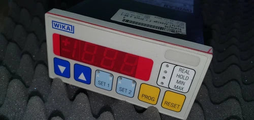 WIKA  Digital-Anzeige / Digital-Indicator  A-RB-1 - D83Z9ZQ-Z   Order:  9802169