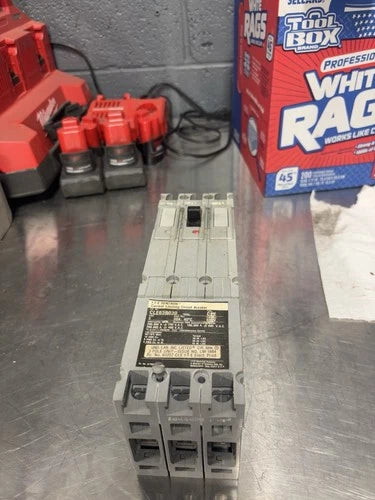 NEW NO BOX ITE/Siemens CLE63B030 30 Amp 3 Pole 600V Type CLE Circuit Breaker