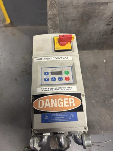 LENZE ESV751N02YMC AC TECH USED