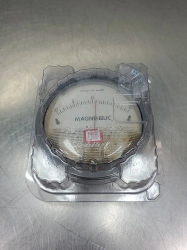 Dwyer W52AD CH MAGNEHELIC Gauge, 10 Inches of Water Max.                   6D-13