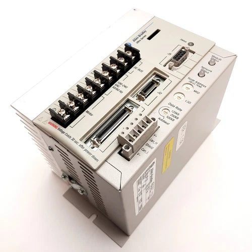 Allen Bradley 1398-DDM-009-DN Ultra Series Servo Drive, 120/240VAC 0-400Hz 1000W
