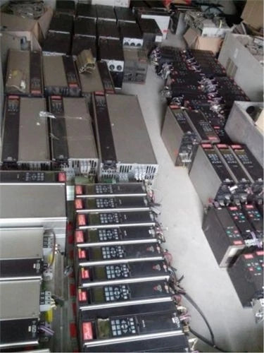 Used 1Pcs Danfoss VLT5003PT5B20STR3D0F00A00C0 Plc Module ic