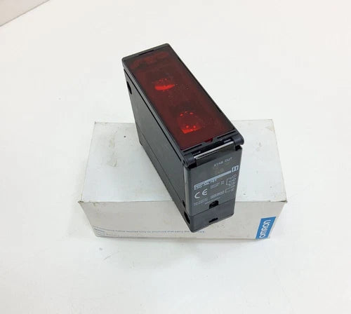 OMRON E3G-ML79T PHOTOELECTRIC SWITCH