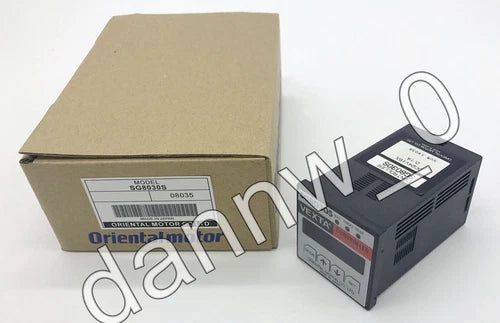 New In Box VEXTA Oriental Motor Speed Controller SG8030S