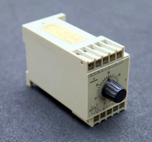 SIEMENS Zeitverz?gerungsrelais Z54C 7PR2210-1GF 2-60s 6A 220VAC 60Hz gebraucht