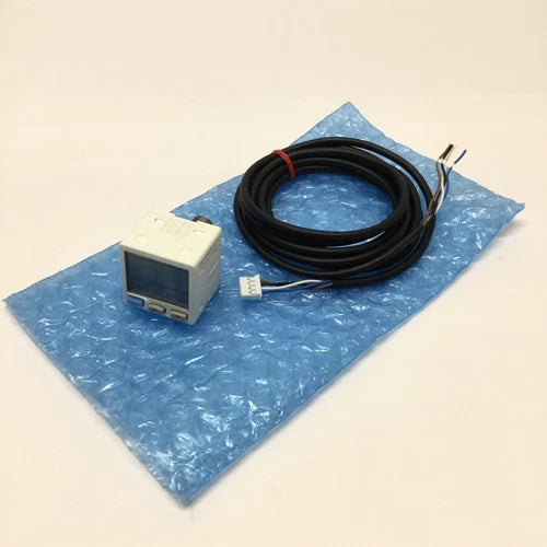 Panasonic DP-102A-N-P Digital Pressure Sensor, -0.1 to 1.0MPa, 12-24VDC, PNP