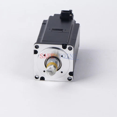 1PC New Yaskawa SERVO MOTOR SGM7J-04AFA2C