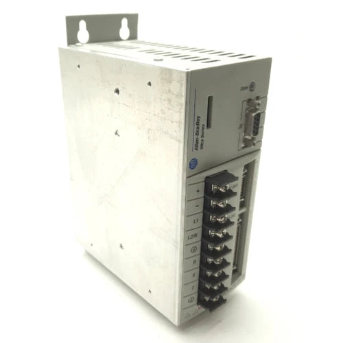 Allen Bradley 1398-DDM-005 Servo Drive, 120/240VAC 2.5/7.5A 400Hz Output, RS-232