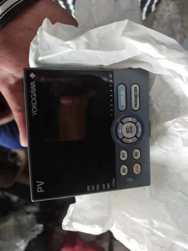 1PCS NEW YOKOGAWA UT55A-000-11-00 temperature controller  fedex or DHL