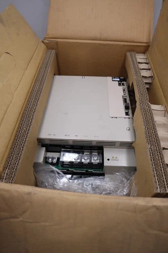 YASKAWA Electric SGDV-21011A002000 SERVOPACK SGDV-210D11A NEW DRIVE STOCK H814
Opens in a new window or tab