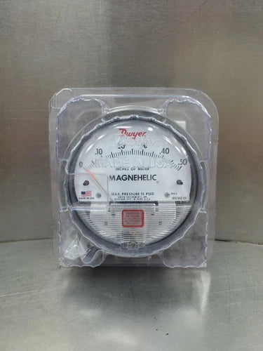 Dwyer Magnehelic W37AG CF Pressure Gauge, 0-.50 INCHES OF WATER.           6B-11