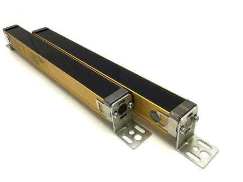 Omron F3SN-A0297P14 Safety Light Curtain Emitter & Receiver 24VDC IP65 L: 297mm