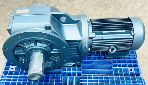 UNUSED SEW-EURODRIVE KF107DV160M8/4 SPEED REDUCER 112.41:1-RATIO W/ DFV160M8/4