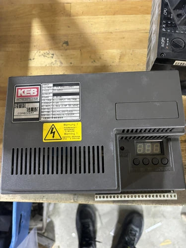 KEB Combivert Drive 09.F0.200-1228 USED