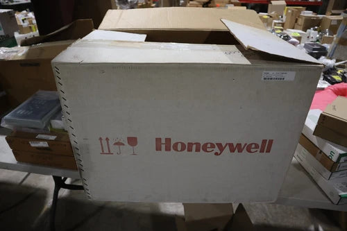 NEW IN BOX HONEYWELL 51107982-115 9 Slot Chassis STOCK G475
Opens in a new window or tab