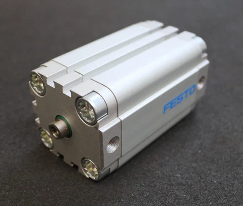 FESTO Kompaktzylinder ADVU-40-60-PA Srt.Nr. 156548 pmax= 10bar Kolben-? 40mm