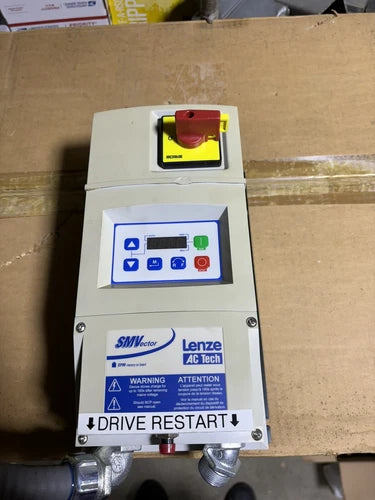 LENZE AC TECH SMVECTOR ESV371N04TMC INVERTER DRIVE USED
