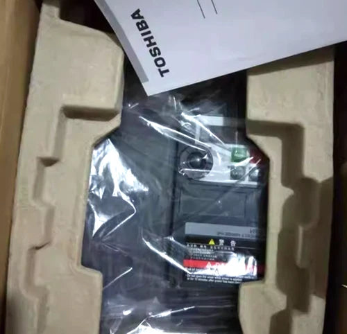 NEW TOSHIBA VFNC3C-4015P Inverter 1.5KW 3-phase 380V