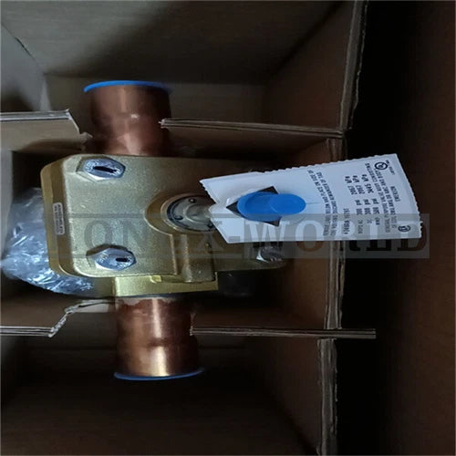 ONE EMERSON Solenoid Valve 240RA16T9T 240RA 16T9T NEW