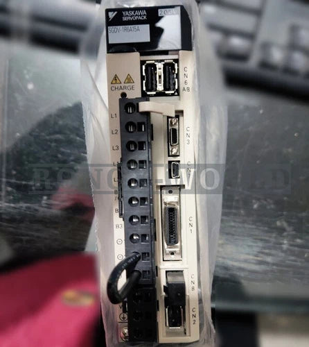 ONE Yaskawa SGDV-1R6A15A Servo Drive