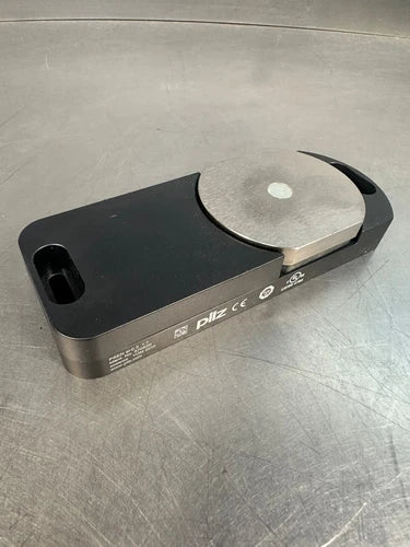 Pilz 570520 PSEN SL-0.5 1.1 ACTUATOR MAGNETIC GATE SENSOR SWITCH (4c-37)