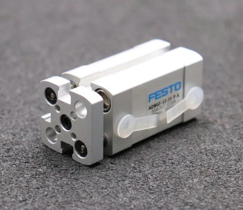 FESTO Kompaktzylinder ADNGF-12-15-P-A Artikel-Nr. 554207 Hub 15mm pmax. 10bar