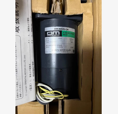 New In Box Orientalmotor OM 5IK40GN-CM AC Magnetic Brake Motor Vexta