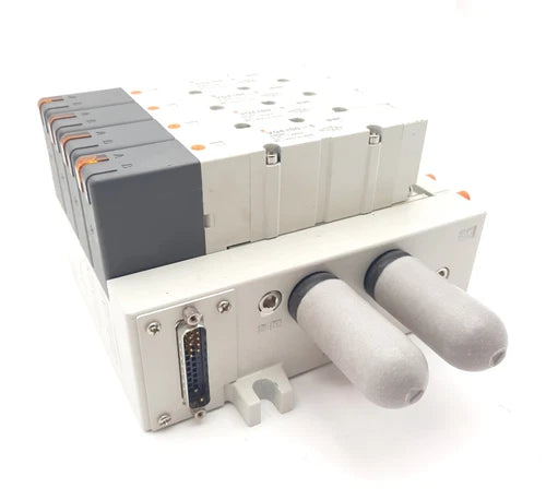 Bank of 4 SMC VQ4100-5 Solenoid Valves, 2-Position 5-Port, 24VDC