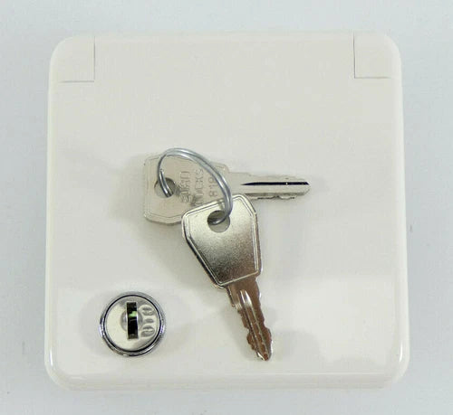 BERKER SCHUKO Steckdose 421209 | Klappdeckel | Schloss | IP44