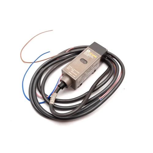 Omron E3L-2LE4-50 Laser Photoelectric Sensor Emitter, 2m, 12-24VDC, 780nm