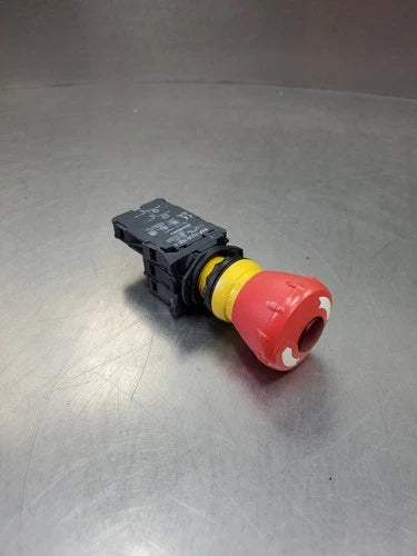 Allen Bradley 800F-N3R/800F-X10/800F-X02D LED E-Stop Pushbutton Switch.    4E-33