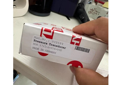 New In Box HYDAC HDA4745-A-016-Y00 Pressure Sensor
