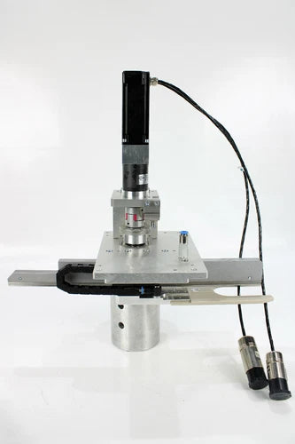 Greifer Handling m. Kollmorgen Motor AKM 13C-ANCNR-00 + Neugart PLE 40 Getriebe