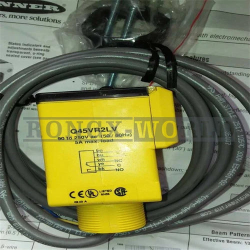 ONE BANNER Photoelectric Sensor Q45VR2LV NEW