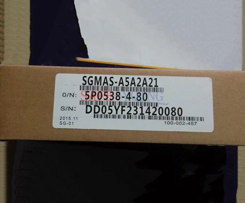 One Yaskawa SGMAS-A5A2A21 Servo Motor SGMASA5A2A21 New