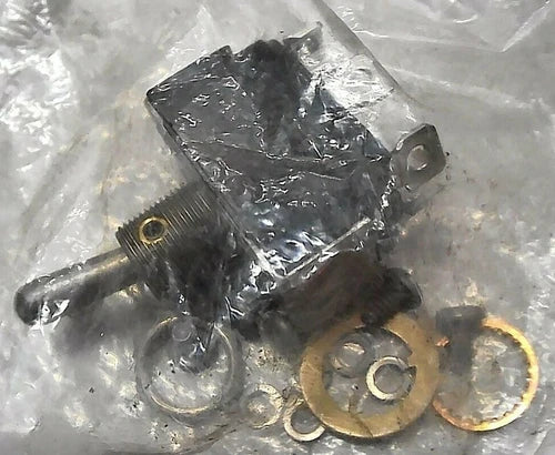 (SEALED) EATON CUTLER-HAMMER P/N8820K16 MS35059-21 DPDT ON-OFF-ON TOG SWITCH *FS