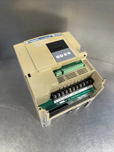 Telemecanique Square D ATV18U72N4 5 HP-4kW Drive (1E-01)