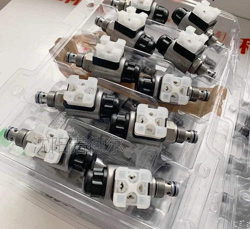 New In Box HYDAC WSM06020W-01M-C-N-24DG Reversing Valve