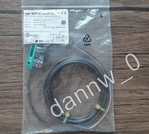 1PC New in box PEPPERL+FUCHS OBE20M-R100-2EP-IO-L photoelectric sensor