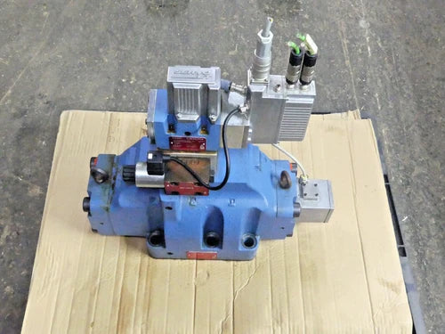 MOOG D675-0018-0001 / P15HXDW6SE92-KEK1A2 / D675P0018-0001 / G15HOWO4NE92-KEQ1A2