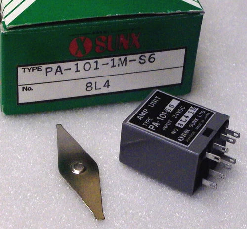 SUNX Ampliffier PA-101-S6 - 8L41M Nuovo Conf. Orig. Compreso Spedizione